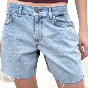 Subdued Loose Fit Denim Shorts | Light Blue | NWOT | Size 2